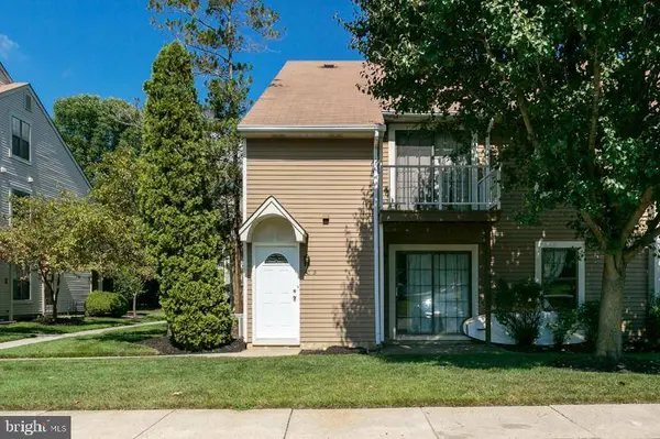 140B BRADFORD CT, Mount Laurel, NJ 08054