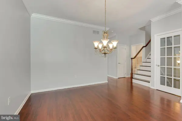 345 HUNTINGTON DR, Delran, NJ 08075
