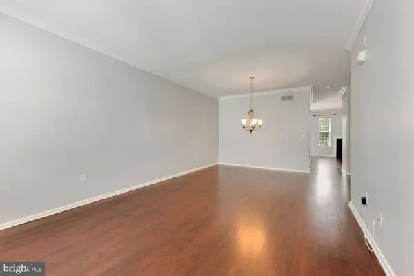 345 HUNTINGTON DR, Delran, NJ 08075