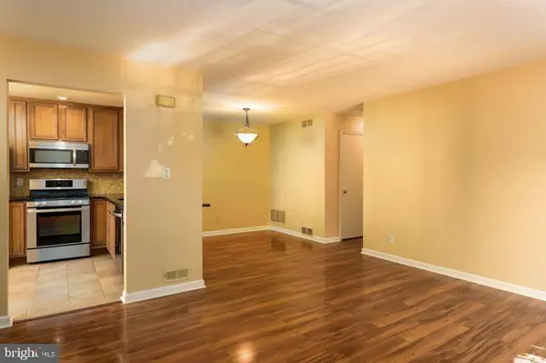 140B BRADFORD CT, Mount Laurel, NJ 08054