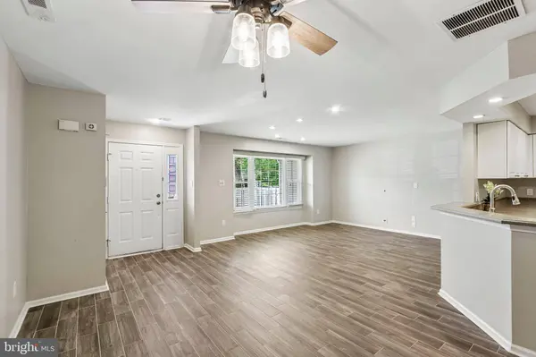 803 WHARTON RD, Mount Laurel, NJ 08054