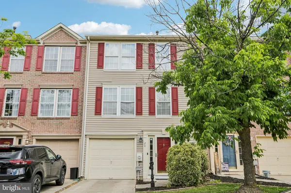 24 CLEMENS LN, Blackwood, NJ 08012