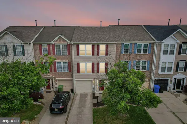 24 CLEMENS LN, Blackwood, NJ 08012