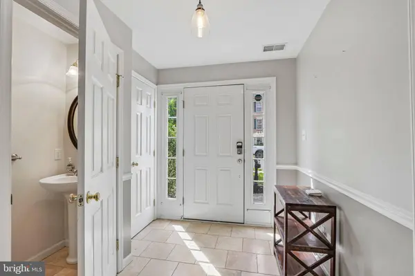 24 CLEMENS LN, Blackwood, NJ 08012
