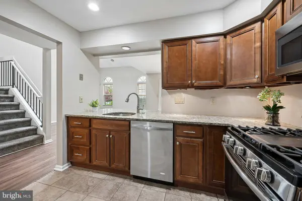 9 MINIVER CT, Mount Laurel, NJ 08054