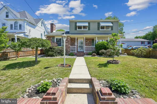816 E ATLANTIC AVE, Laurel Springs, NJ 08021