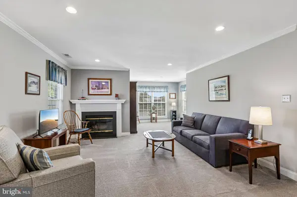 2302-B TODDSBURY CT, Mount Laurel, NJ 08054