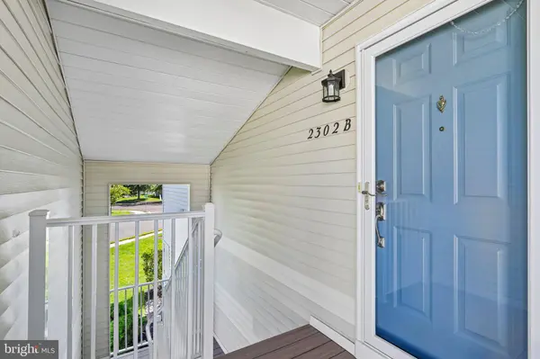 2302-B TODDSBURY CT, Mount Laurel, NJ 08054