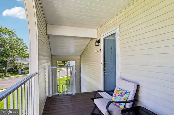 2302-B TODDSBURY CT, Mount Laurel, NJ 08054