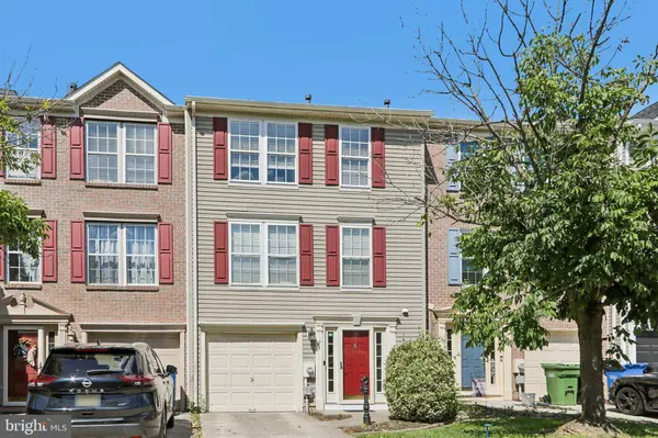 24 CLEMENS LN, Blackwood, NJ 08012