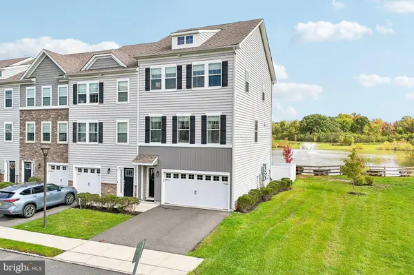 1 SIENNA WAY, Mount Laurel, NJ 08054