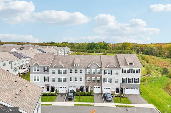 1 SIENNA WAY, Mount Laurel, NJ 08054