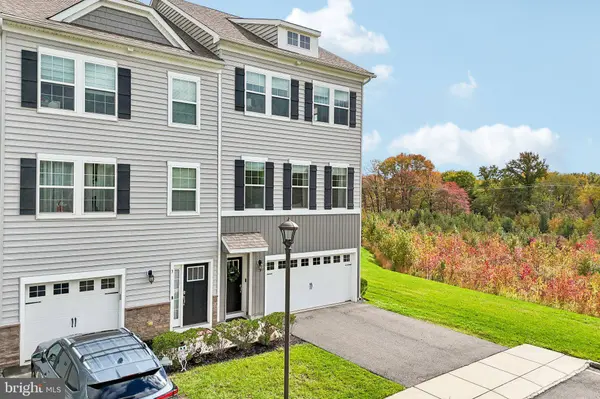 1 SIENNA WAY, Mount Laurel, NJ 08054