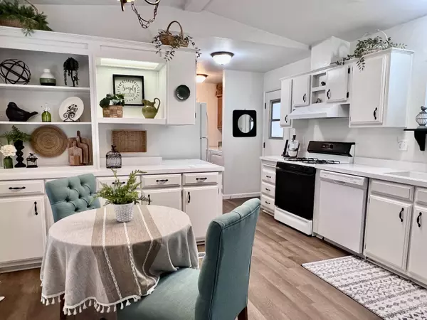 1269 Mountain Shadows BLVD, Redding, CA 96003