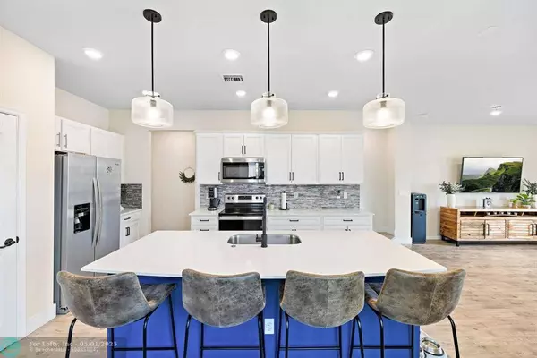 2178 Appleton Cir S, Oakland Park, FL 33309