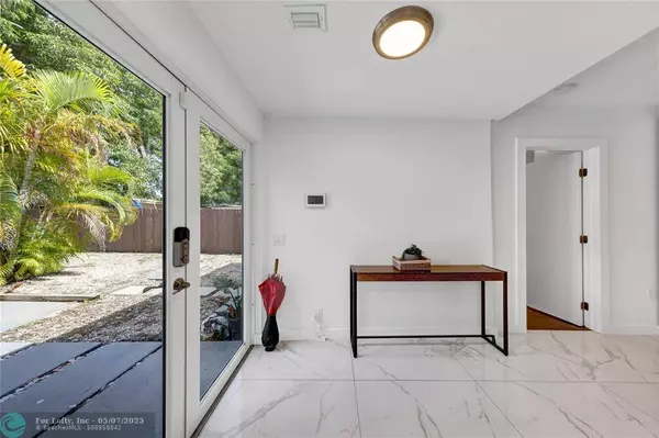 91 NW 51st St, Miami, FL 33127