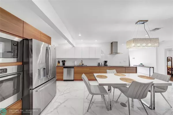 91 NW 51st St, Miami, FL 33127