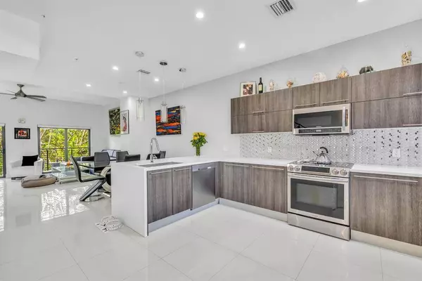 462 SE 1st Cir, Pompano Beach, FL 33060