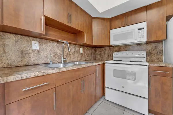 540 NE 58th ST #1-2, Oakland Park, FL 33334