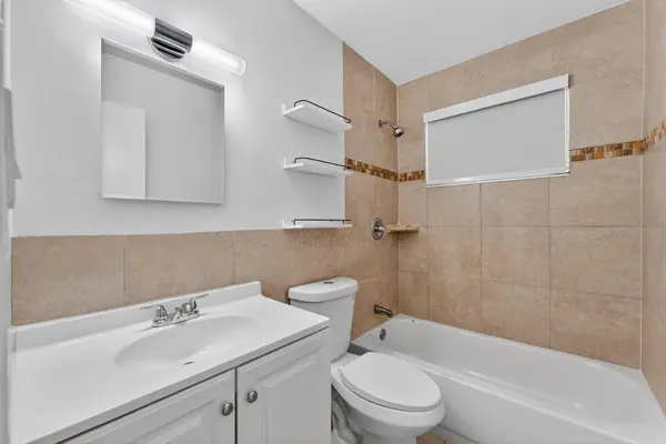 540 NE 58th ST #1-2, Oakland Park, FL 33334