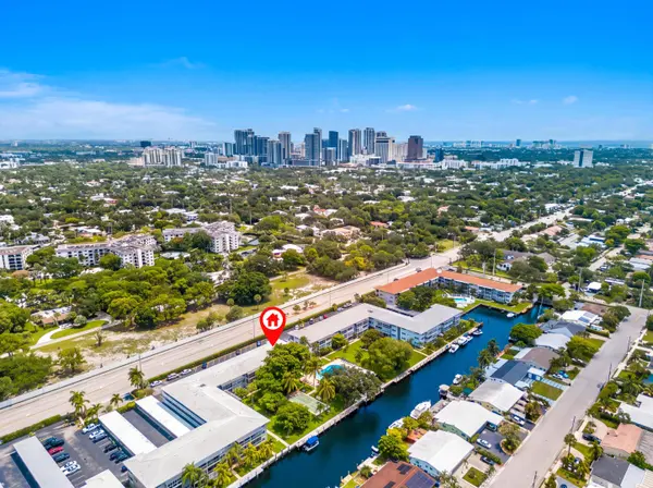 1100 SW 12th TER