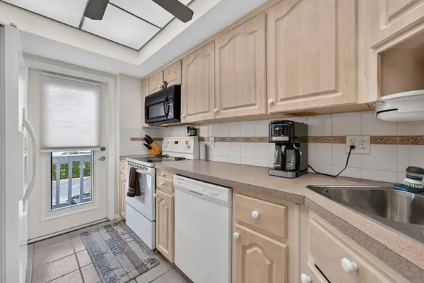 1100 SW 12th TER, Fort Lauderdale, FL 33315