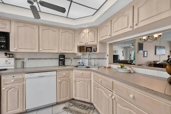 1100 SW 12th TER, Fort Lauderdale, FL 33315