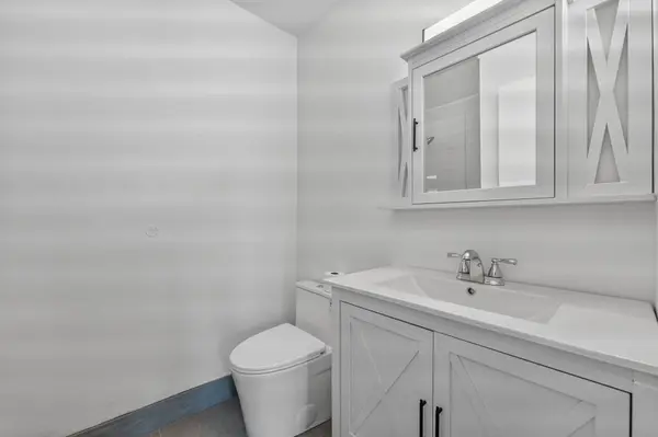17051 NE 35TH AVE #207, North Miami Beach, FL 33160
