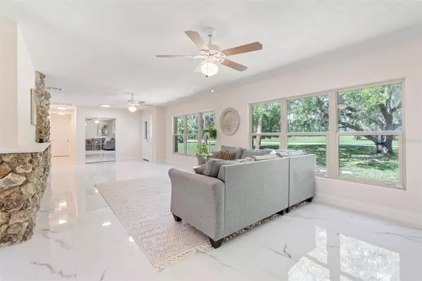 67 COVE RD, Inglis, FL 34449