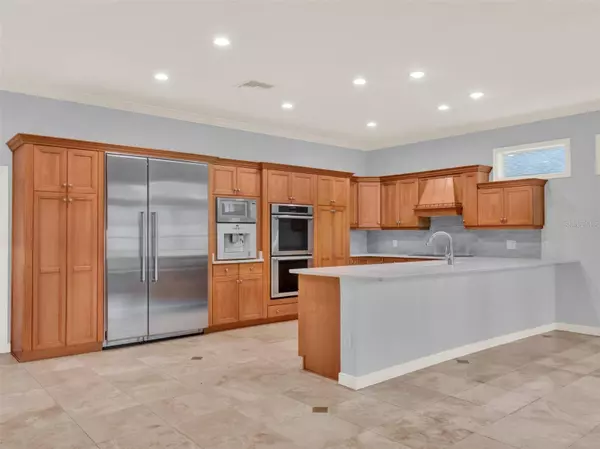 130 W KINGS WAY, Winter Park, FL 32789