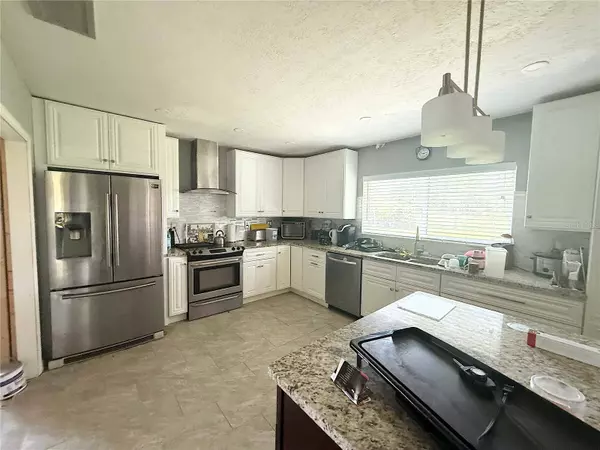 15 ABBEY CT, Haines City, FL 33844