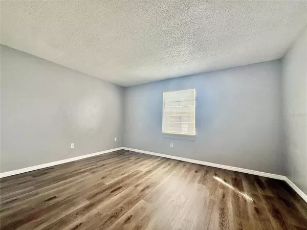 5325 CURRY FORD RD #20, Orlando, FL 32812