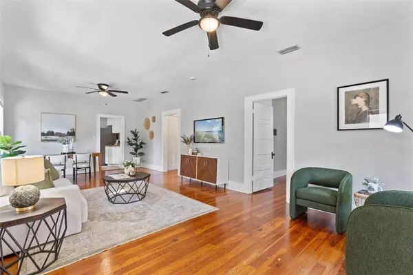 12 N FOREST AVE, Orlando, FL 32803