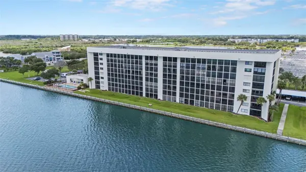 300 S SYKES CREEK Pkwy #105, Merritt Island, FL 32952