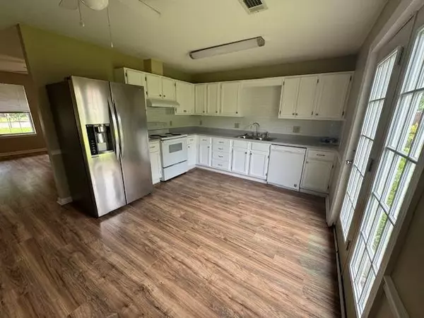 127 Fieldcrest Dr, AR 72143