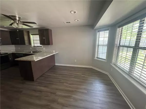 106 Louis Dr, Searcy, AR 72143