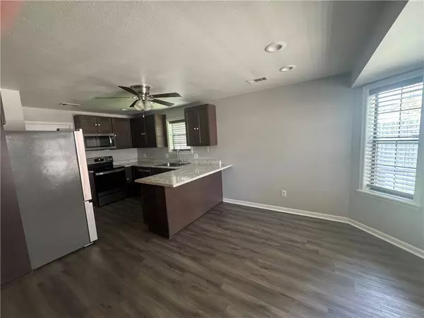 106 Louis Dr, Searcy, AR 72143