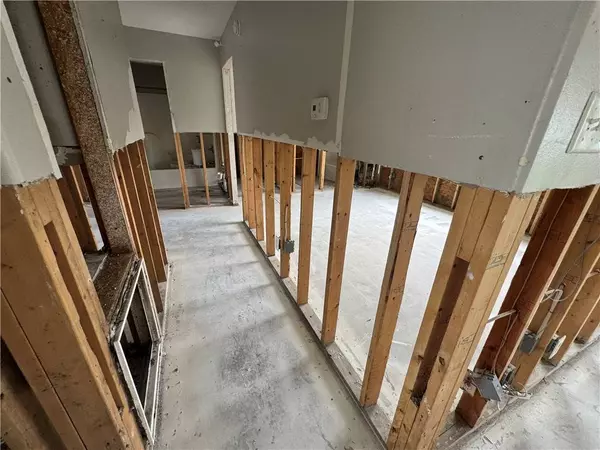 1037 Tori Ln, Beebe, AR 72012