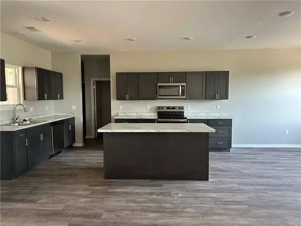 1140 E Gum, Russellville, AR 72802