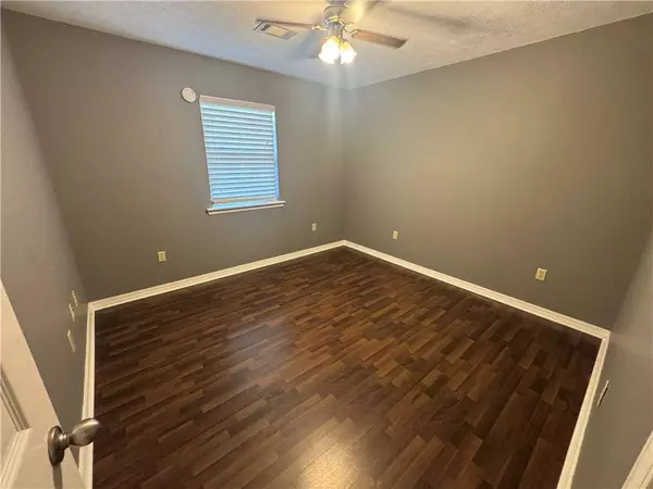 103 Lelia Ln, Searcy, AR 72143