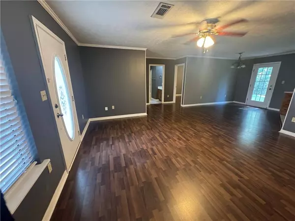 103 Lelia Ln, Searcy, AR 72143