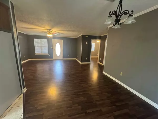 103 Lelia Ln, Searcy, AR 72143