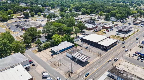 203 S Arkansas Ave, Russellville, AR 72801