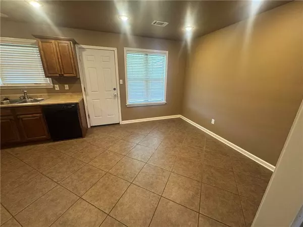 613 Sanibel St, Searcy, AR 72143