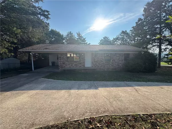 725 Spruce St, Healing Springs, AR 72545