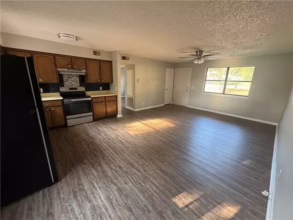 725 Spruce St, Healing Springs, AR 72545