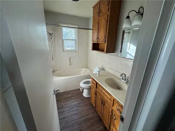 100 W Lincoln St, Searcy, AR 72143