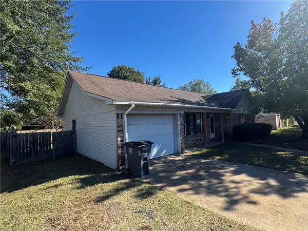 126 Fieldcrest, Searcy, AR 72143