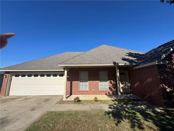 26 Rebecca, Searcy, AR 72143