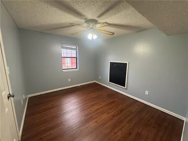 104 Northfield Dr, Searcy, AR 72143